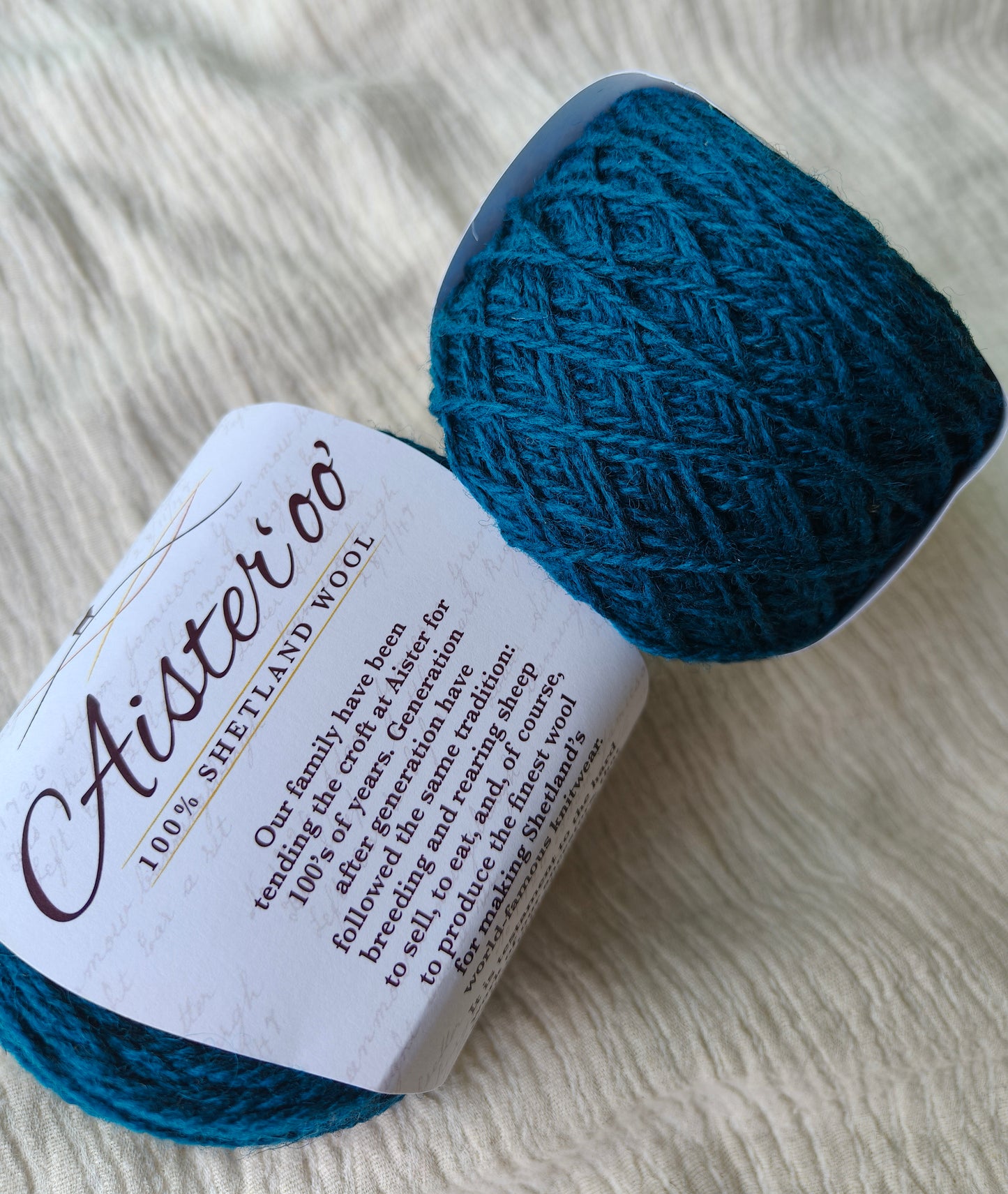 Aister 'oo' - 100% Shetland Wool