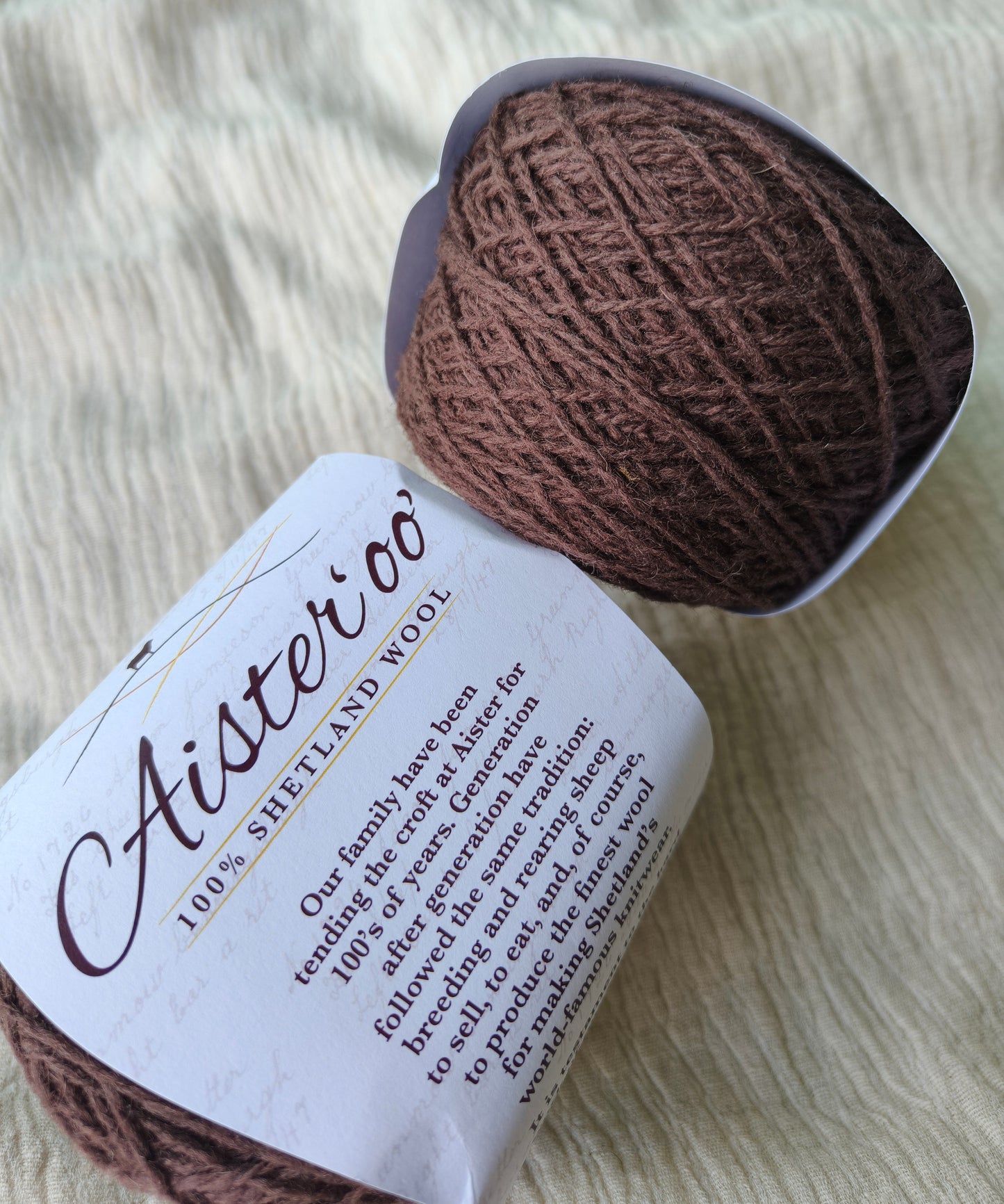 Aister 'oo' - 100% Shetland Wool