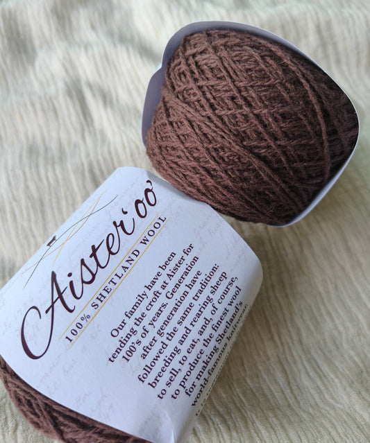 Aister 'oo' - 100% Shetland Wool
