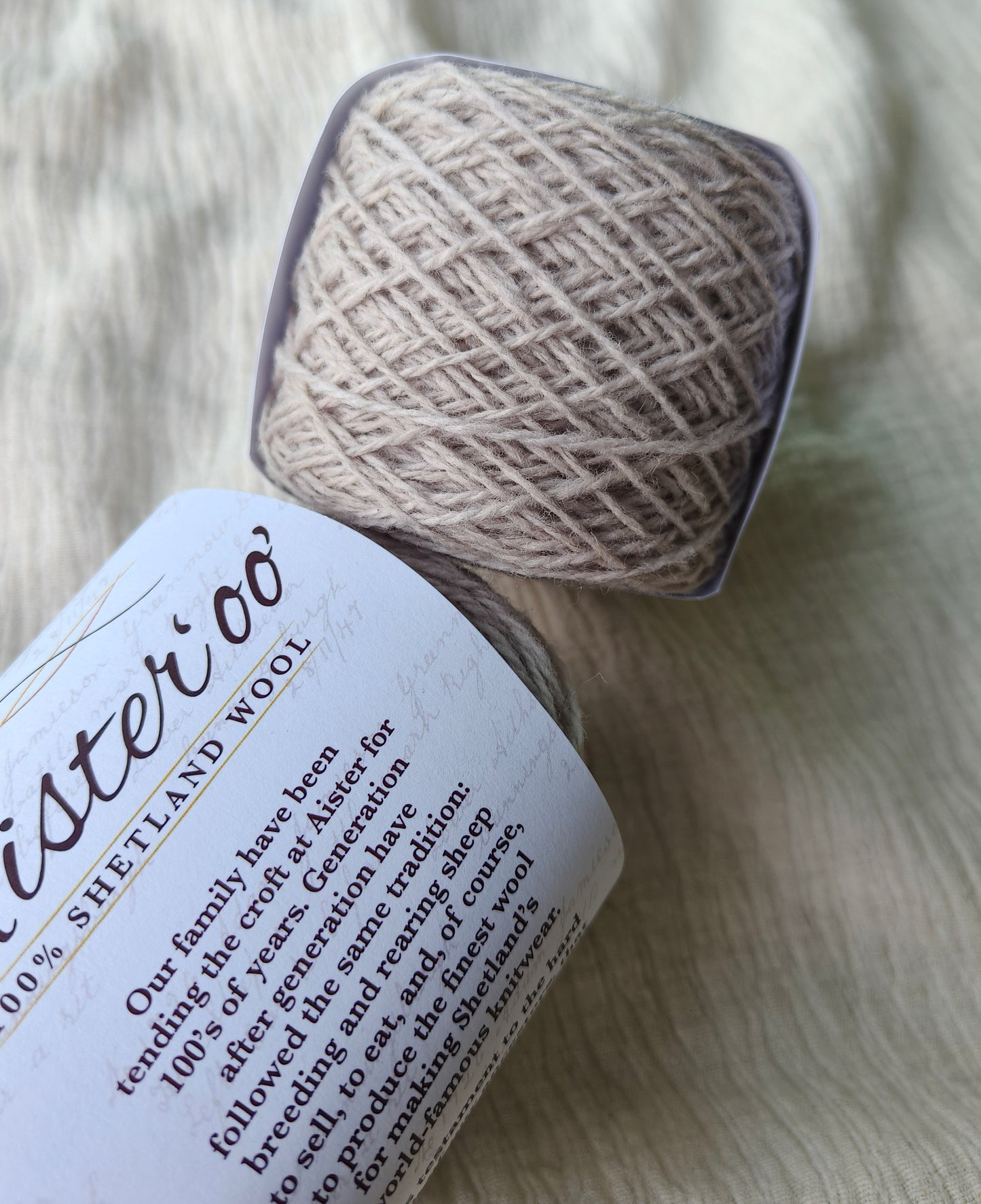Aister 'oo' - 100% Shetland Wool