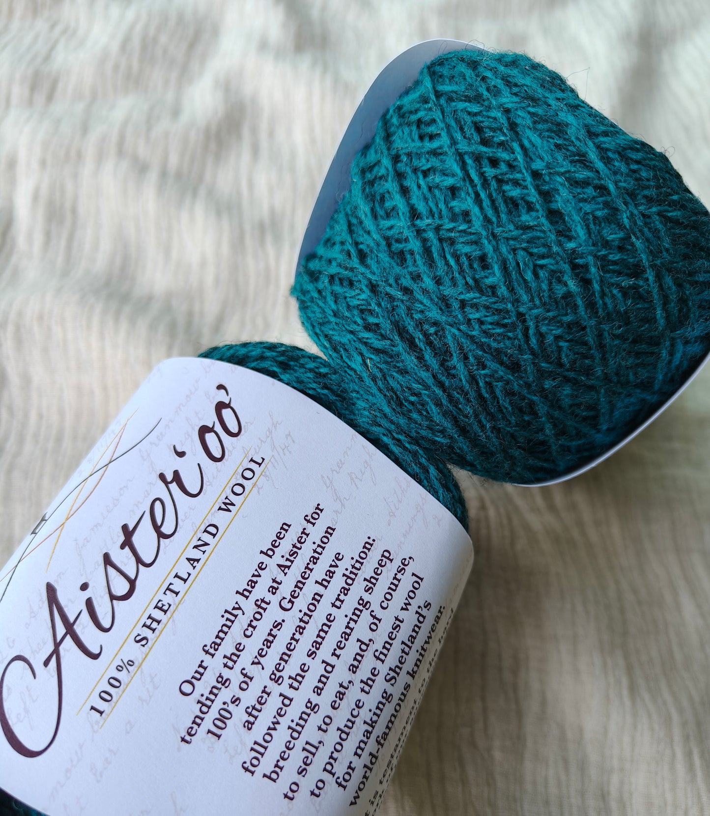 Aister 'oo' - 100% Shetland Wool