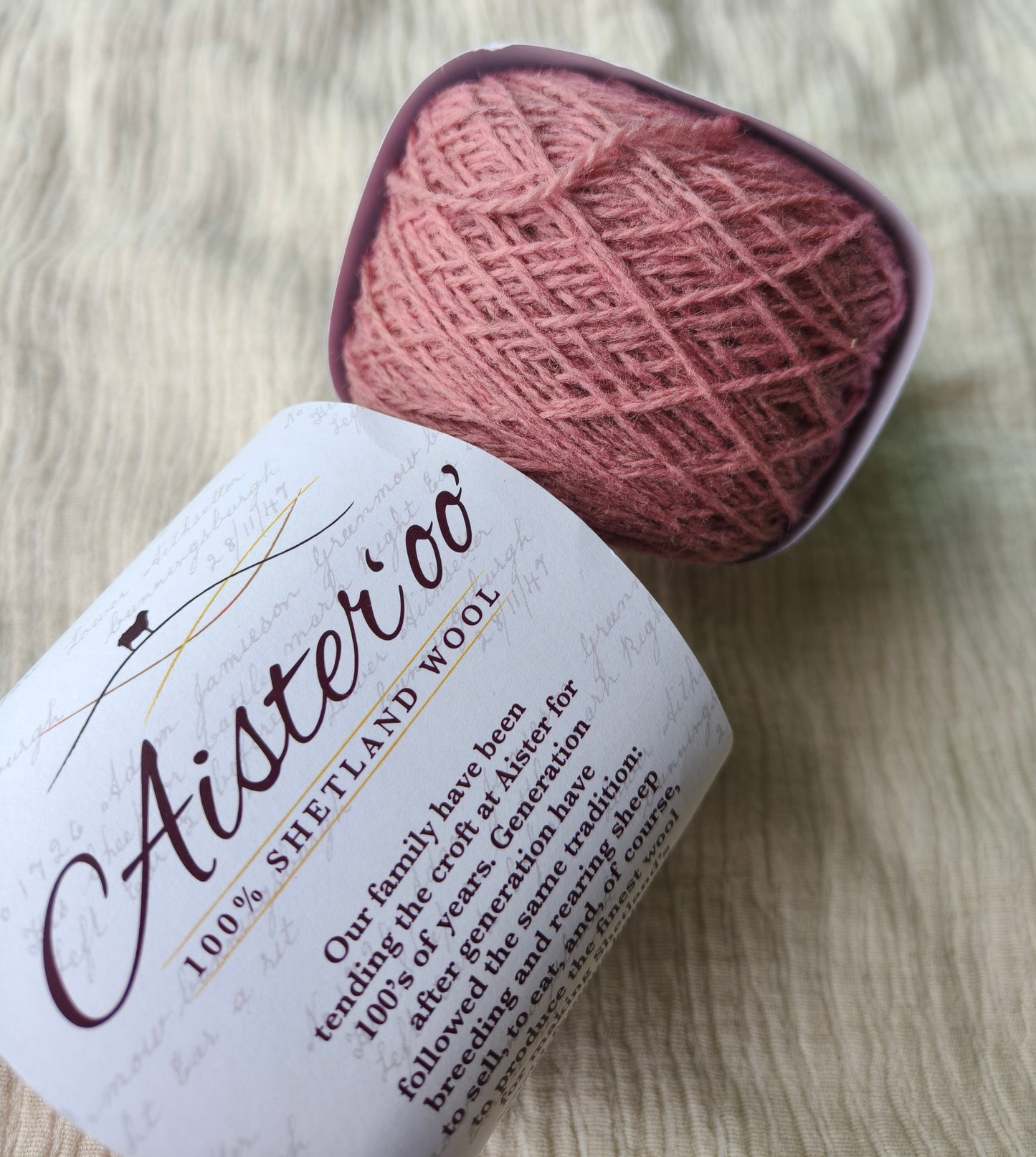 Aister 'oo' - 100% Shetland Wool