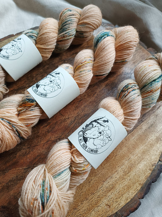 Princess Peach - Bonnie BFL Sock