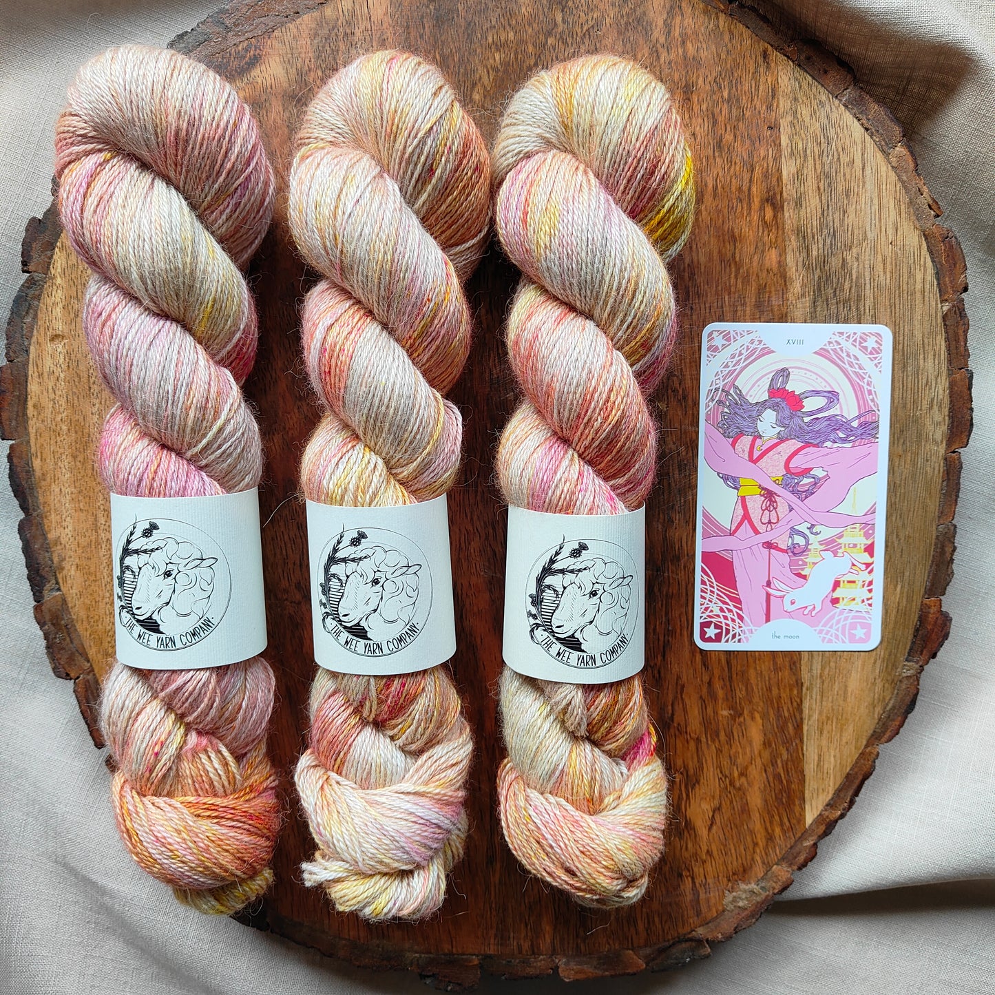 The Moon - Agnes 3ply