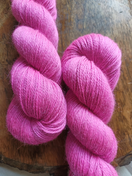 Hot Slut - Agnes 3ply