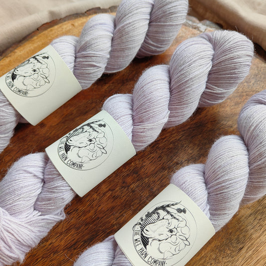 Ghost - Bonnie BFL Sock
